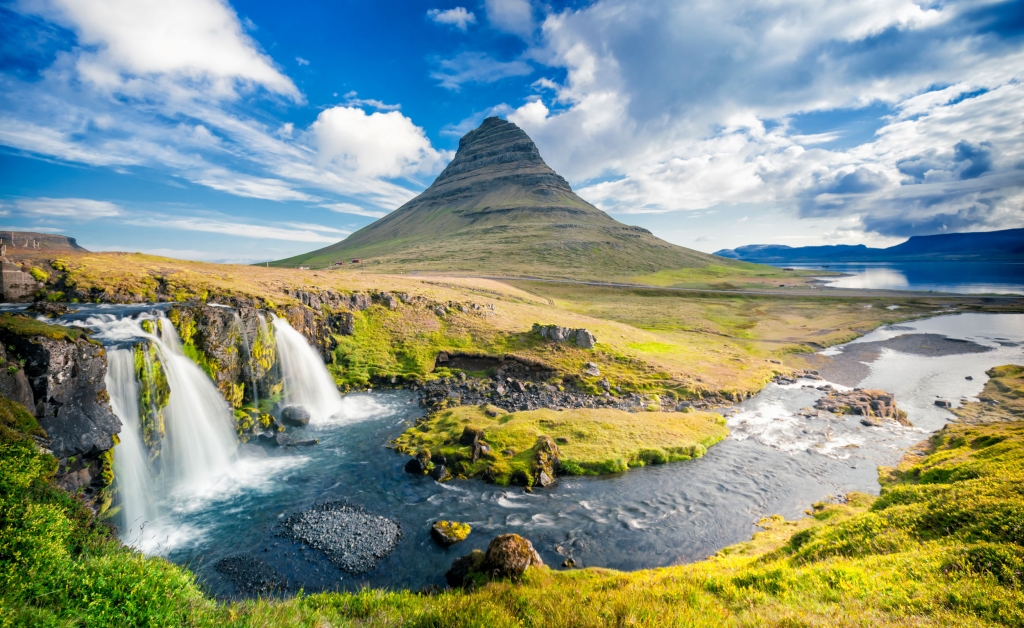 Iceland: Reykjavík, Borgarfjord & Lake Mývatn Walking Tour | Country ...